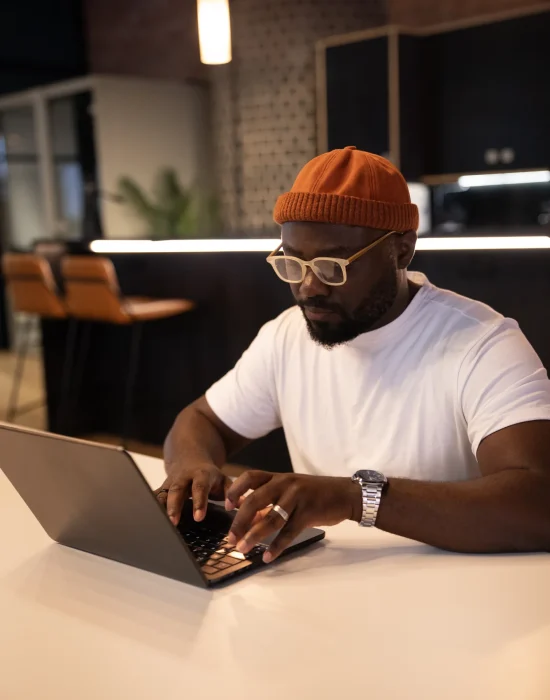the-bigger-brand-team-member-laptop